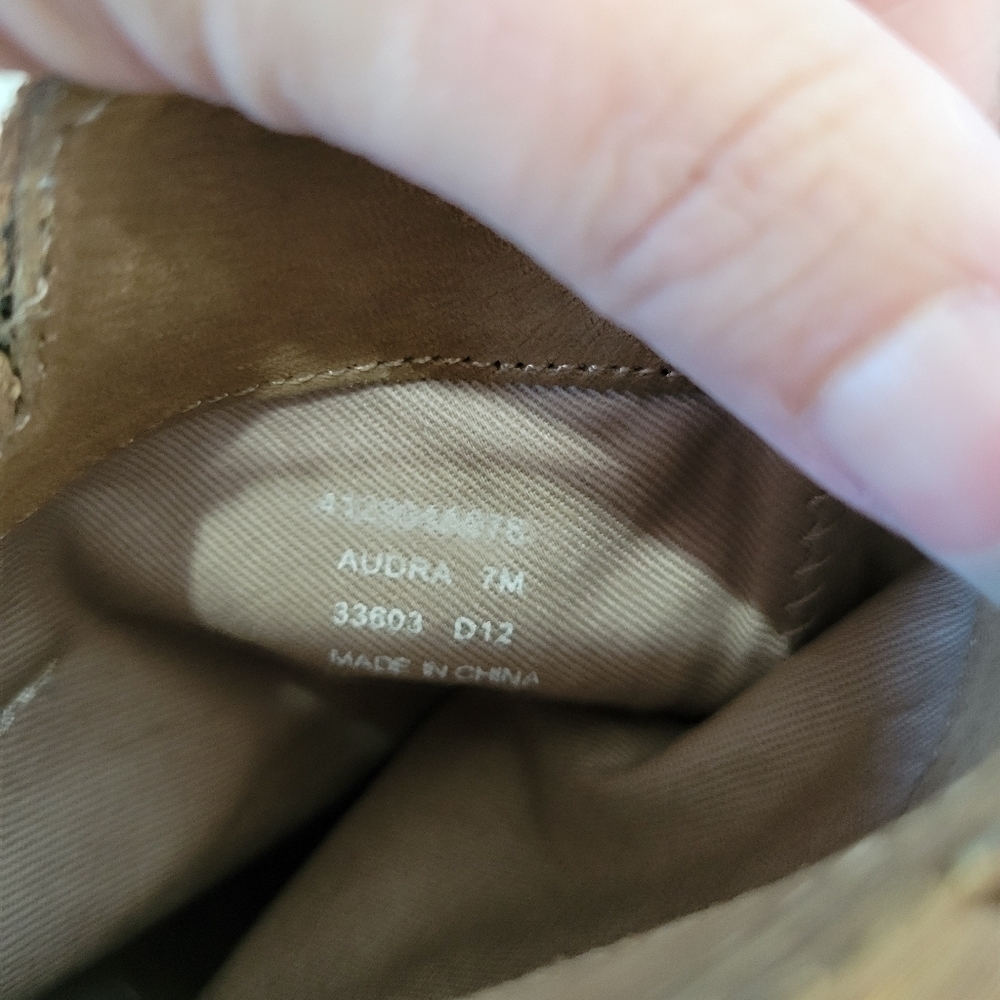 Rebecca Taylor Audra Suede Ankle Boot size 7 - Picture 3 of 9
